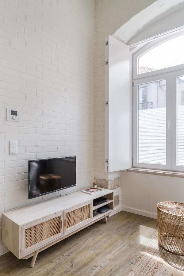 Casa Boma Lisboa - Design Apartment With Private Vegetal Terrace - Lapa VII Екстер'єр фото