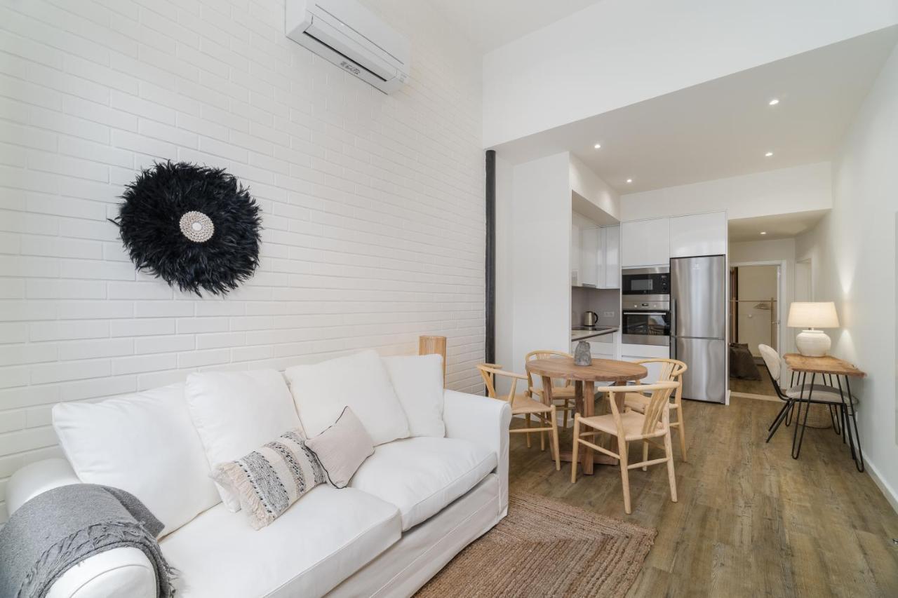 Casa Boma Lisboa - Design Apartment With Private Vegetal Terrace - Lapa VII Екстер'єр фото