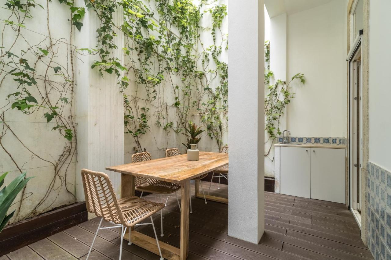 Casa Boma Lisboa - Design Apartment With Private Vegetal Terrace - Lapa VII Екстер'єр фото